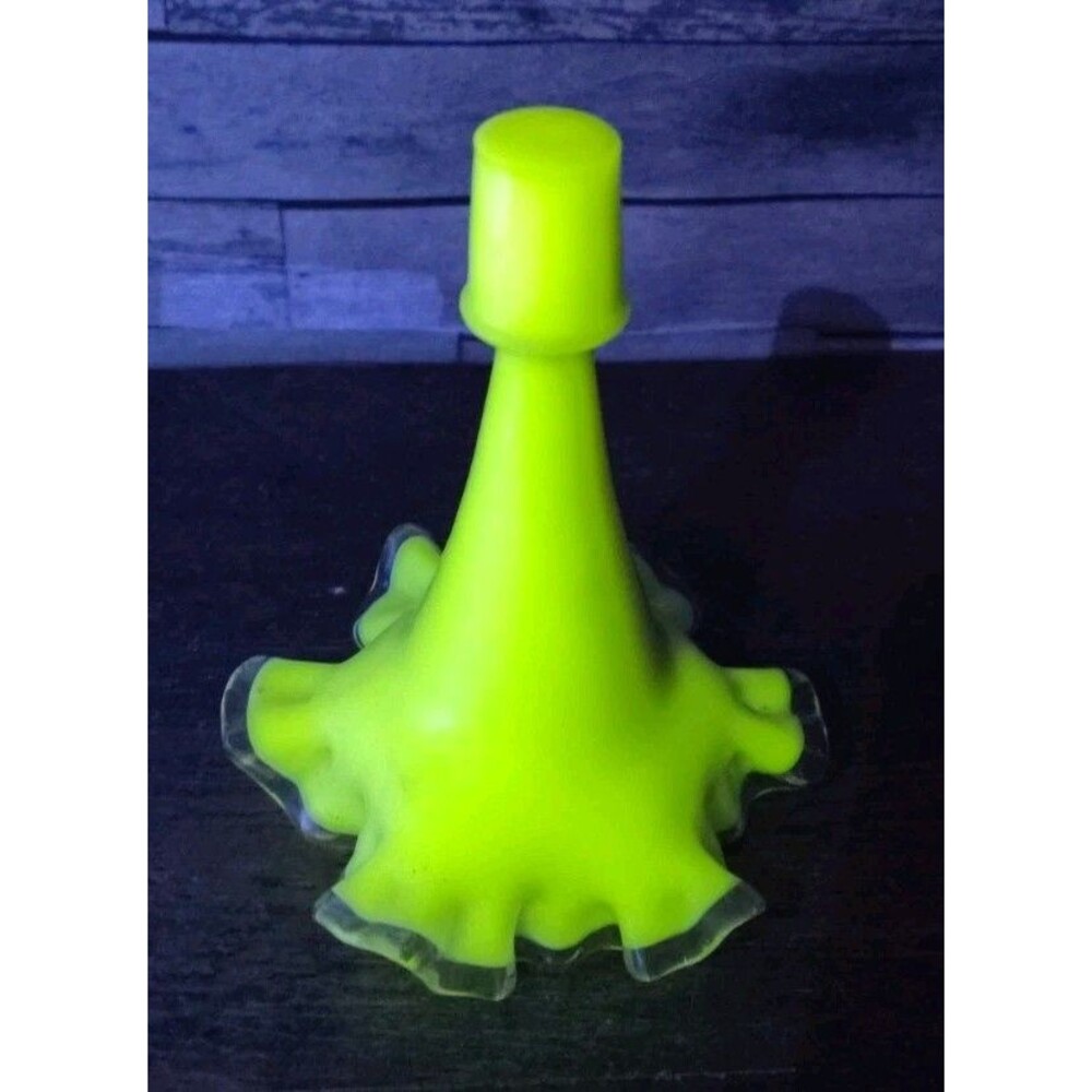 Fenton Glass Epergne Horn Replacement ONLY UV Glow Cadmium Vintage Ruffle Edge